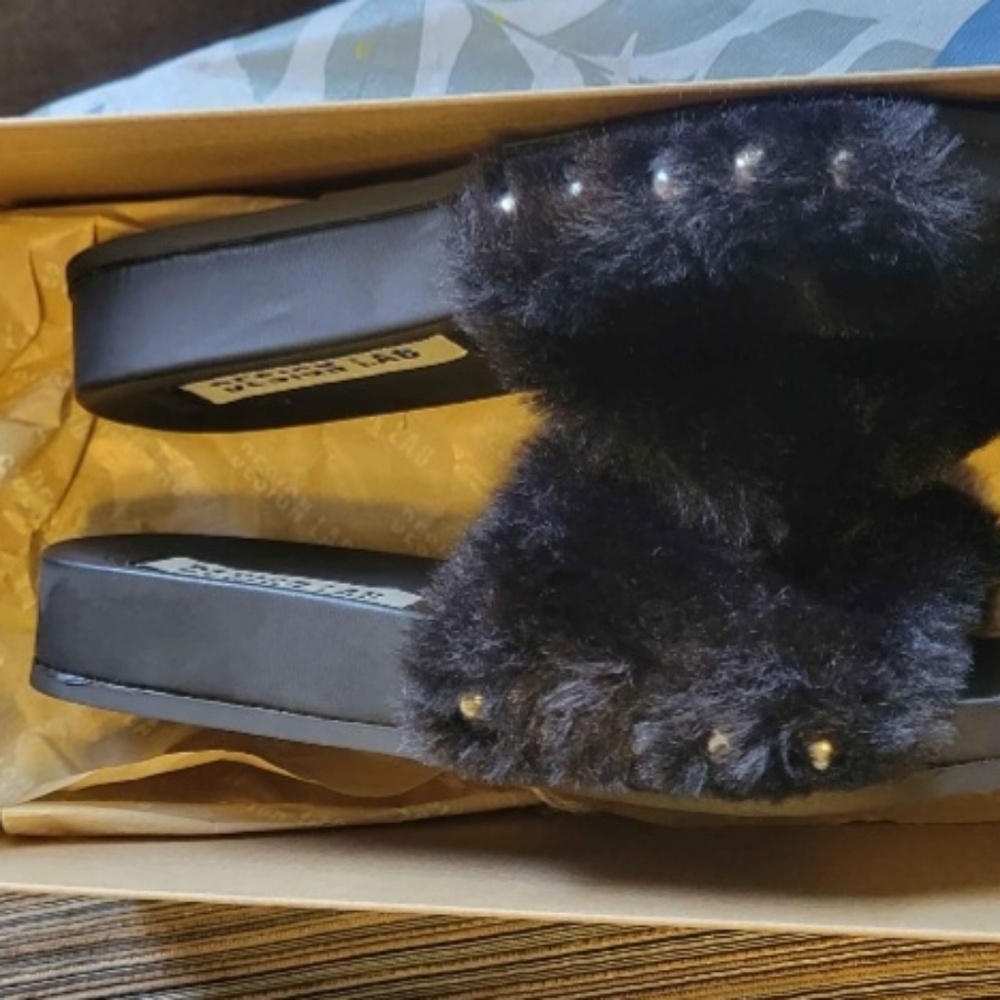 Design lab slippers - Picture 2 of 4